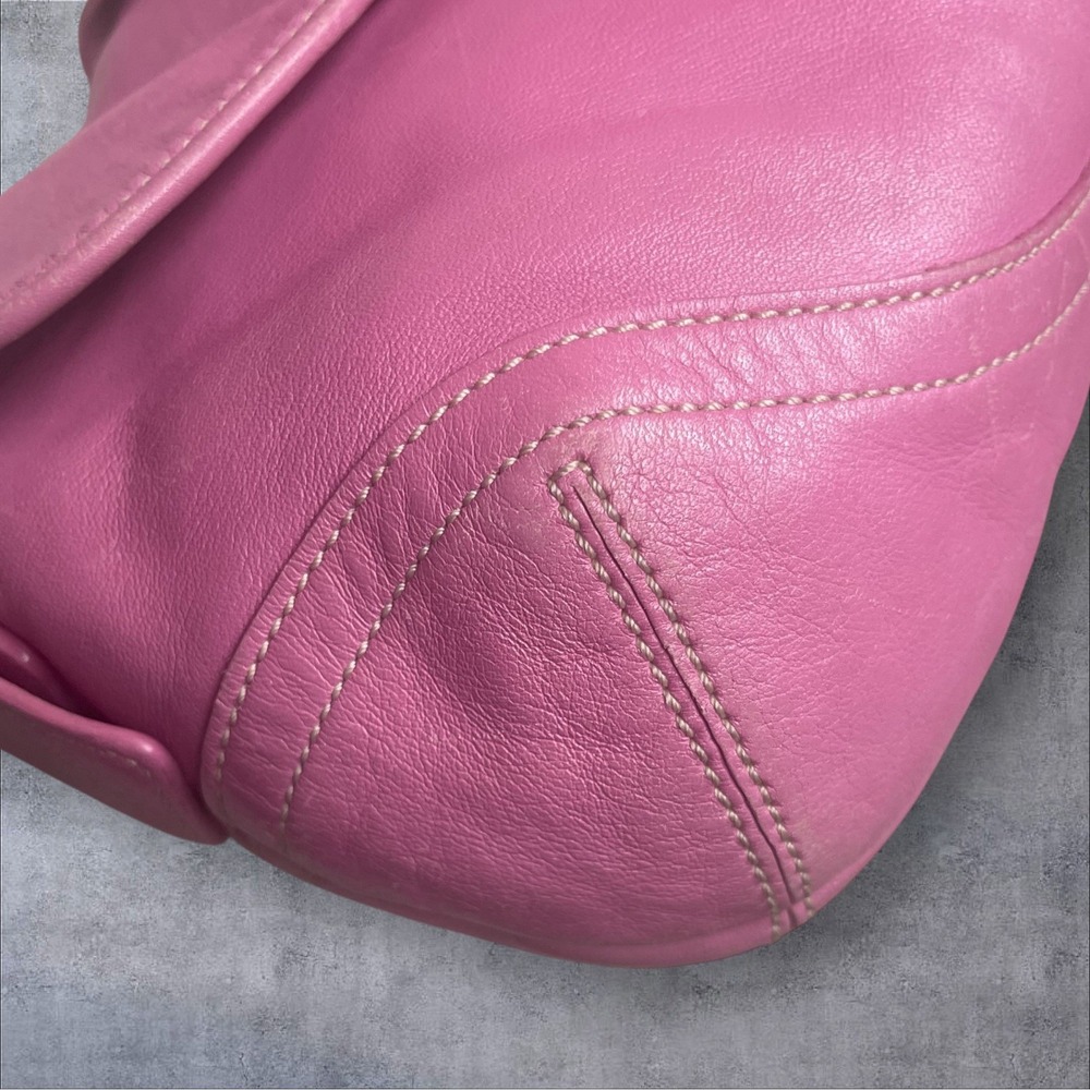 Coach Vintage Y2K Pink Leather Soho Shoulder Bag Purse 9248 Front Flap Barbie - Picture 7 of 15
